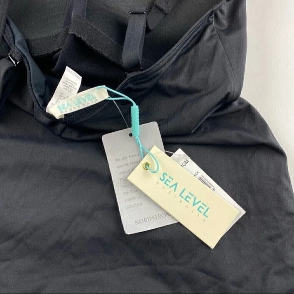 Sea Level Essentials Twist Front Multifit Singlet Swimsuit Top Black Size 6 NWT